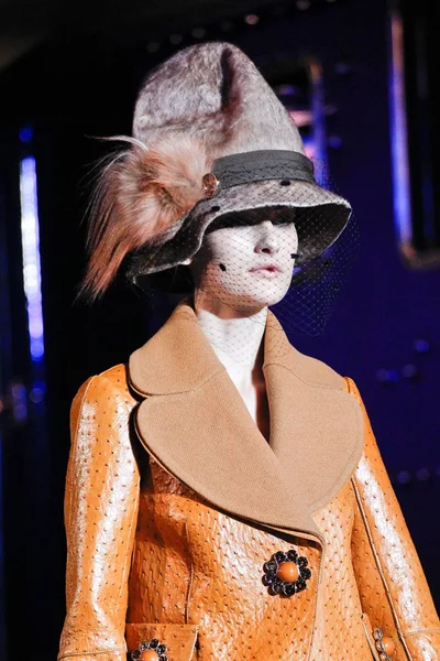 Look 146